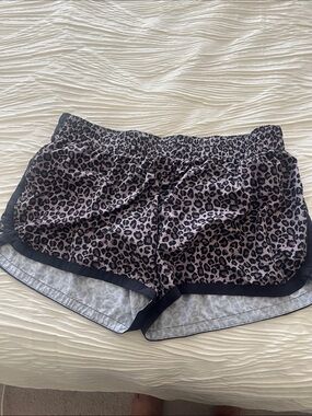 GAP Leopard Print Athletic Shorts - Black Trim